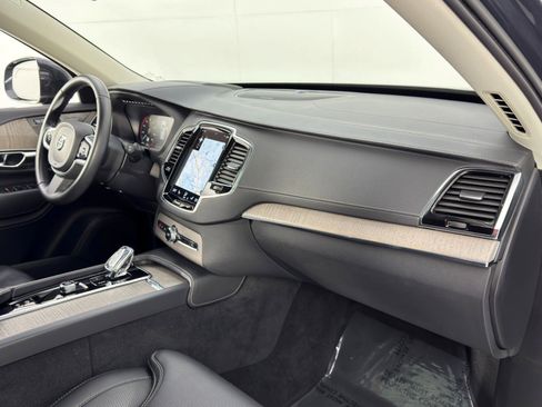 Used 2022 Volvo XC90 T8 Inscription w/ Advanced Package image 14
