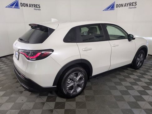 New 2026 Honda HR-V LX image 5