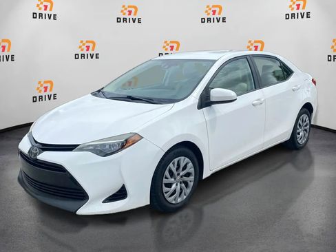 Used 2018 Toyota Corolla LE FWD image 1