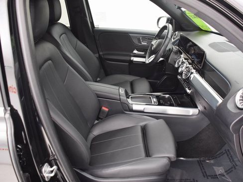 Certified 2025 Mercedes-Benz GLB 250 GLB 250 image 15