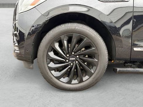 Used 2020 Lincoln Navigator L Reserve w/ Equipment Group 208A Reserve image 23