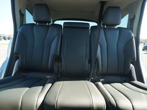 Used 2023 Acura MDX SH-AWD image 34