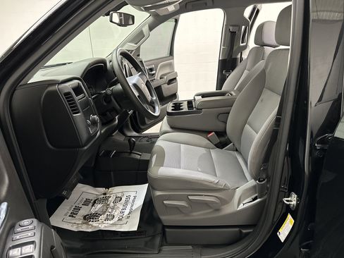 Used 2018 Chevrolet Silverado 1500 Custom w/ Custom Value Package AWD/4WD image 16