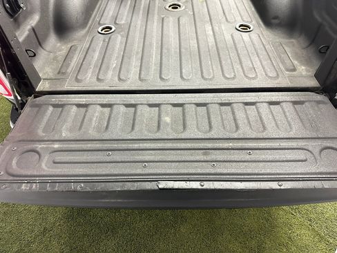 Used 2018 RAM 3500 Laramie Longhorn AWD/4WD image 17