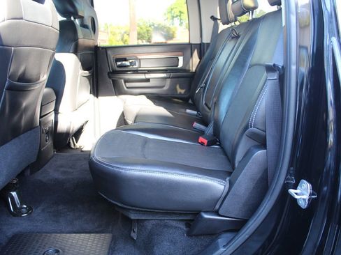 Used 2014 RAM 1500 Laramie w/ Convenience Group image 19