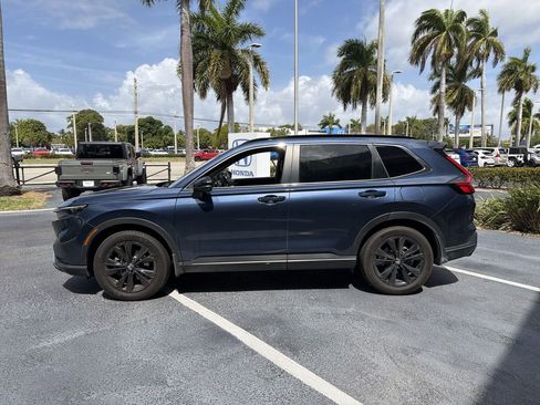 Used 2024 Honda CR-V Sport Touring image 5