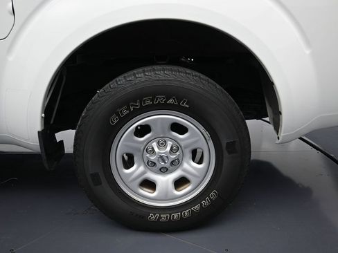 Used 2018 Nissan Frontier S image 9