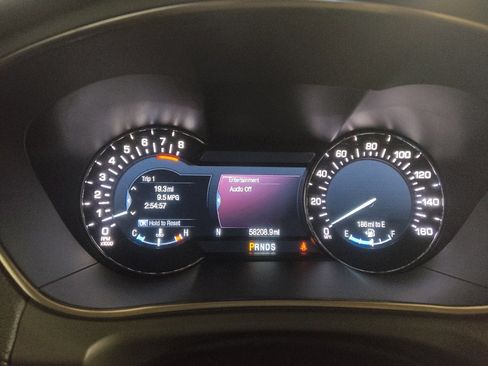 Used 2017 Lincoln MKX Reserve w/ Driver Assistance Package FWD image 23