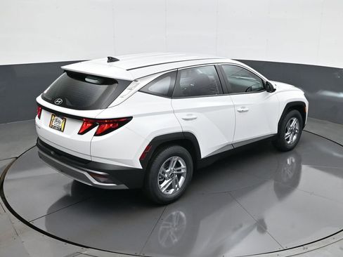 New 2026 Hyundai Tucson SE FWD image 17