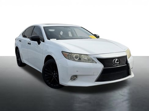 Used 2015 Lexus ES 350 FWD image 2