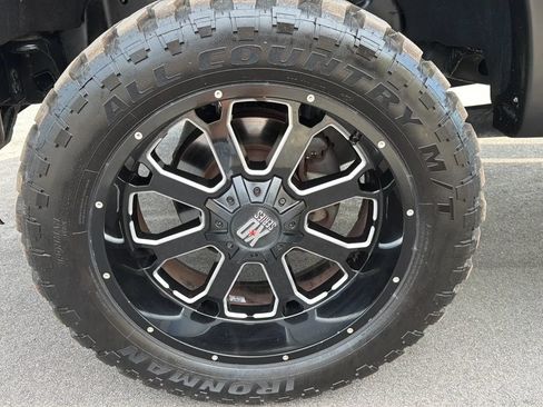 Used 2017 Ford F250 Lariat w/ Chrome Package AWD/4WD image 12