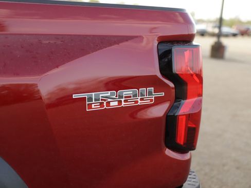 New 2026 Chevrolet Colorado Trail Boss AWD/4WD image 38