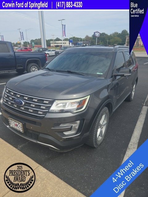 Used 2017 Ford Explorer XLT AWD/4WD image 10