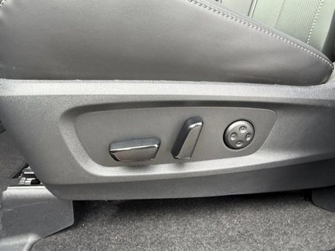 New 2026 INFINITI QX60 Luxe image 11