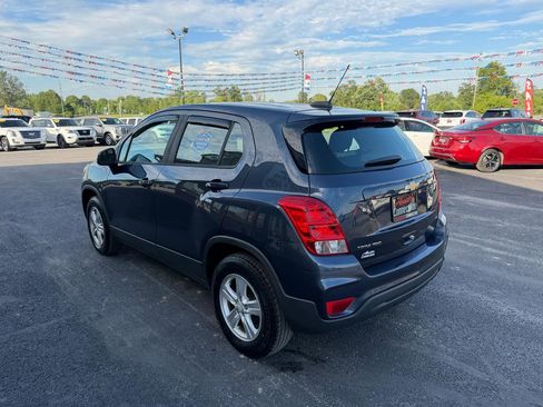 Used 2018 Chevrolet Trax LS AWD/4WD image 7