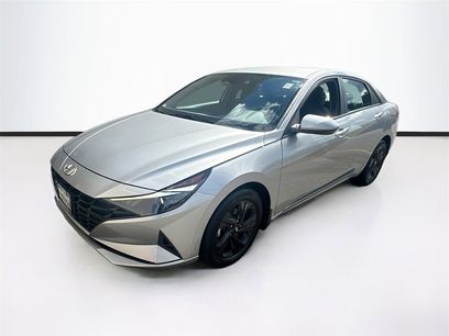 Used 2022 Hyundai Elantra SEL w/ Convenience Package