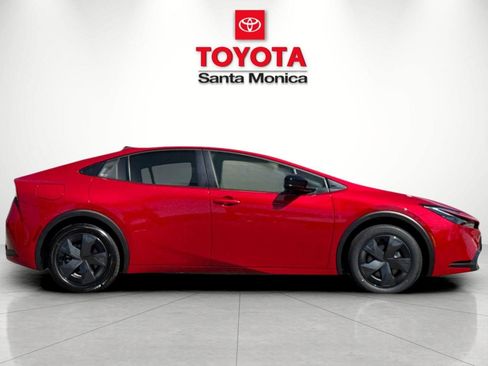 New 2026 Toyota Prius Plug-In Hybrid image 2