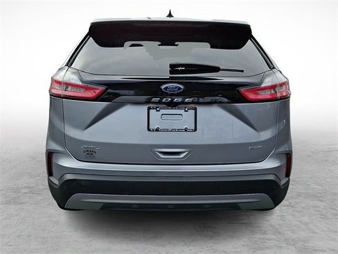 Certified 2022 Ford Edge SEL w/ Convenience Package image 5