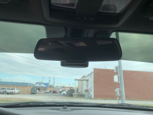 Used 2022 Dodge Challenger GT image 19