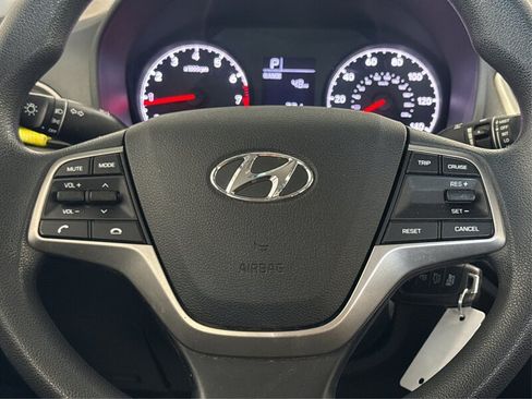 Used 2018 Hyundai Accent SE FWD image 15