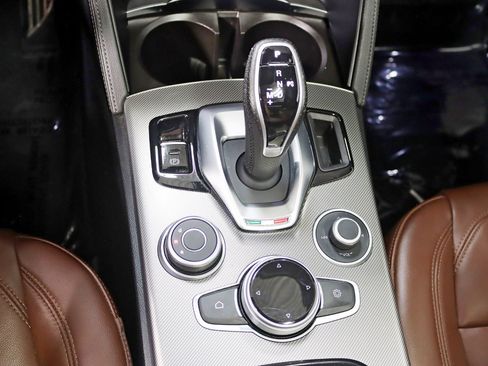 Used 2024 Alfa Romeo Stelvio Ti AWD/4WD image 24