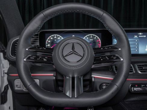 New 2026 Mercedes-Benz GLS 450 4MATIC image 24