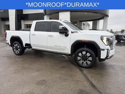 Used 2024 GMC Sierra 2500 Denali w/ Denali Reserve Package image 16