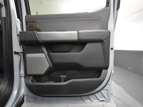 Used 2024 Ford F250 Lariat image 45