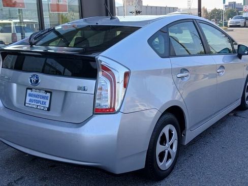 Used 2013 Toyota Prius Two image 5
