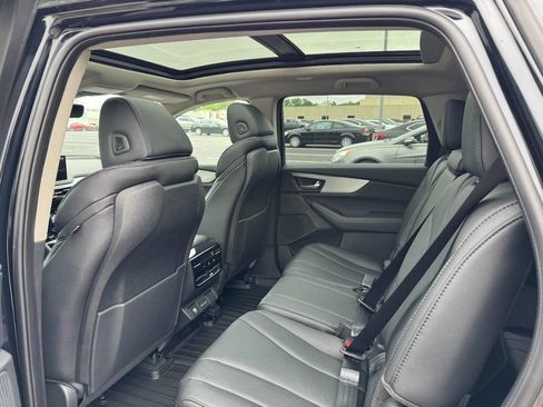 Used 2026 Acura MDX SH-AWD image 9