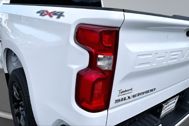 Used 2026 Chevrolet Silverado 1500 RST AWD/4WD image 24