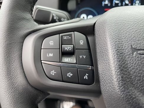 New 2025 Ford Ranger Lariat w/ Black Appearance Package image 17