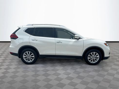Used 2019 Nissan Rogue SV FWD image 5