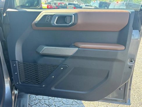 Used 2023 Ford Bronco Outer Banks AWD/4WD image 13