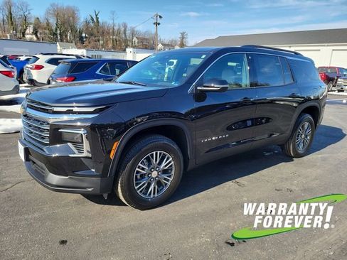 New 2026 Chevrolet Traverse LT w/ Driver Confidence Package FWD image 3