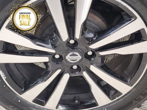 Used 2020 Nissan Kicks SV image 10