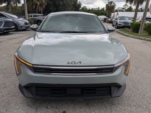 Used 2025 Kia K4 FWD image 3