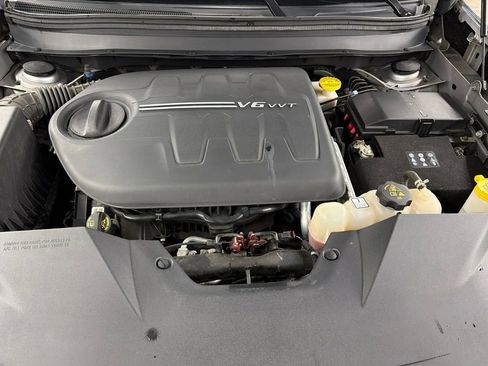 Used 2020 Jeep Cherokee Trailhawk w/ Cold Weather Group image 24