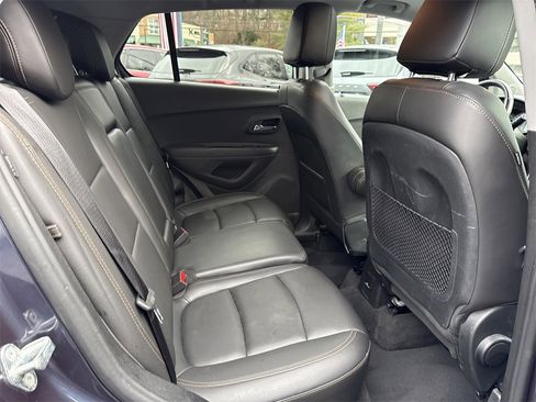 Used 2018 Chevrolet Trax Premier image 41