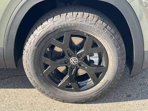 New 2026 Volkswagen Atlas Peak Edition image 32