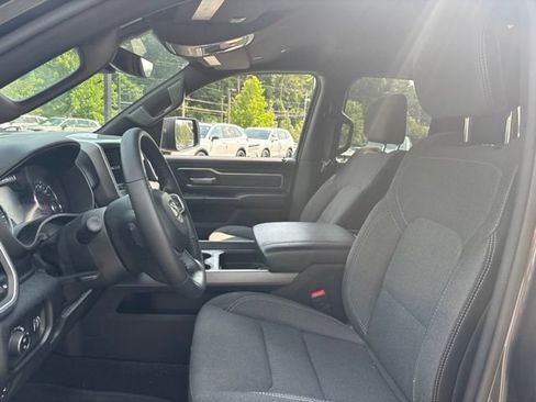 Used 2022 RAM 1500 Big Horn AWD/4WD image 15