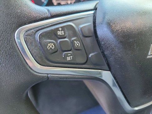 Used 2018 Chevrolet Equinox LS FWD image 22