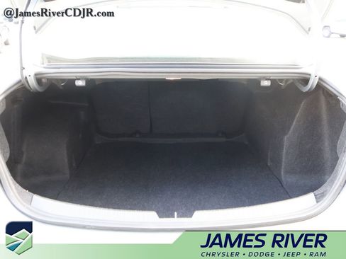 Used 2023 Chevrolet Malibu LT image 14