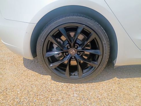 Used 2020 Tesla Model 3 Standard Range RWD image 21