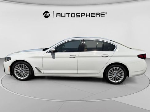 Used 2023 BMW 530i xDrive w/ Premium Package AWD/4WD image 4