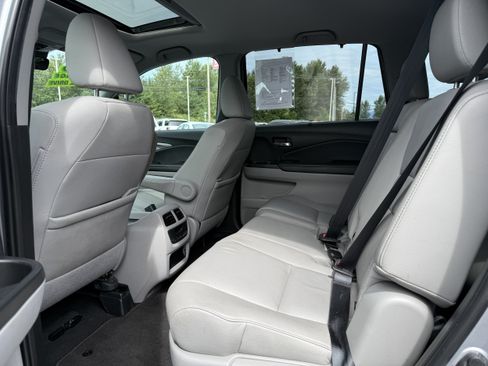 Used 2021 Honda Pilot Special Edition image 10