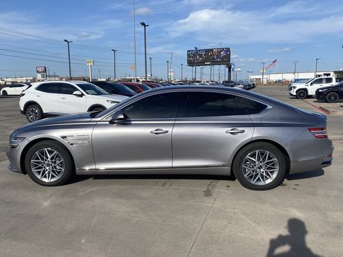 Used 2025 Genesis G80 2.5T image 2