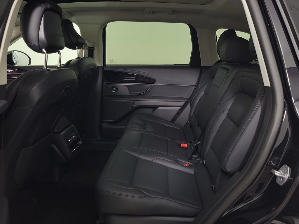 New 2026 Lincoln Nautilus Premier w/ Equipment Group 102A AWD/4WD image 12