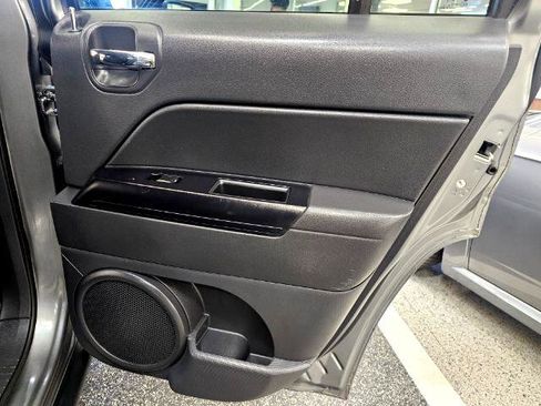 Used 2012 Jeep Patriot Latitude image 28