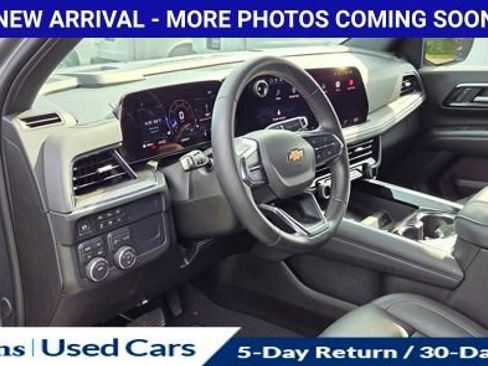 Used 2026 Chevrolet Suburban LT w/ Comfort Package AWD/4WD image 15